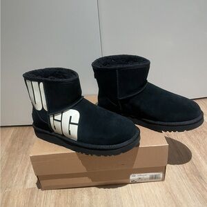 UGG Women's Classic Mini Black Boots